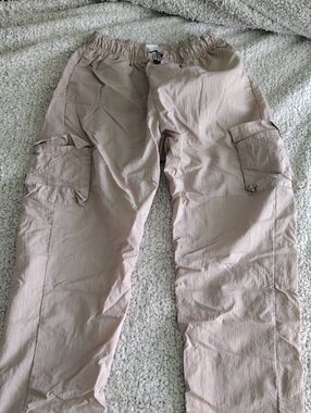 Women's Nike Cargo Pants - Light Beige